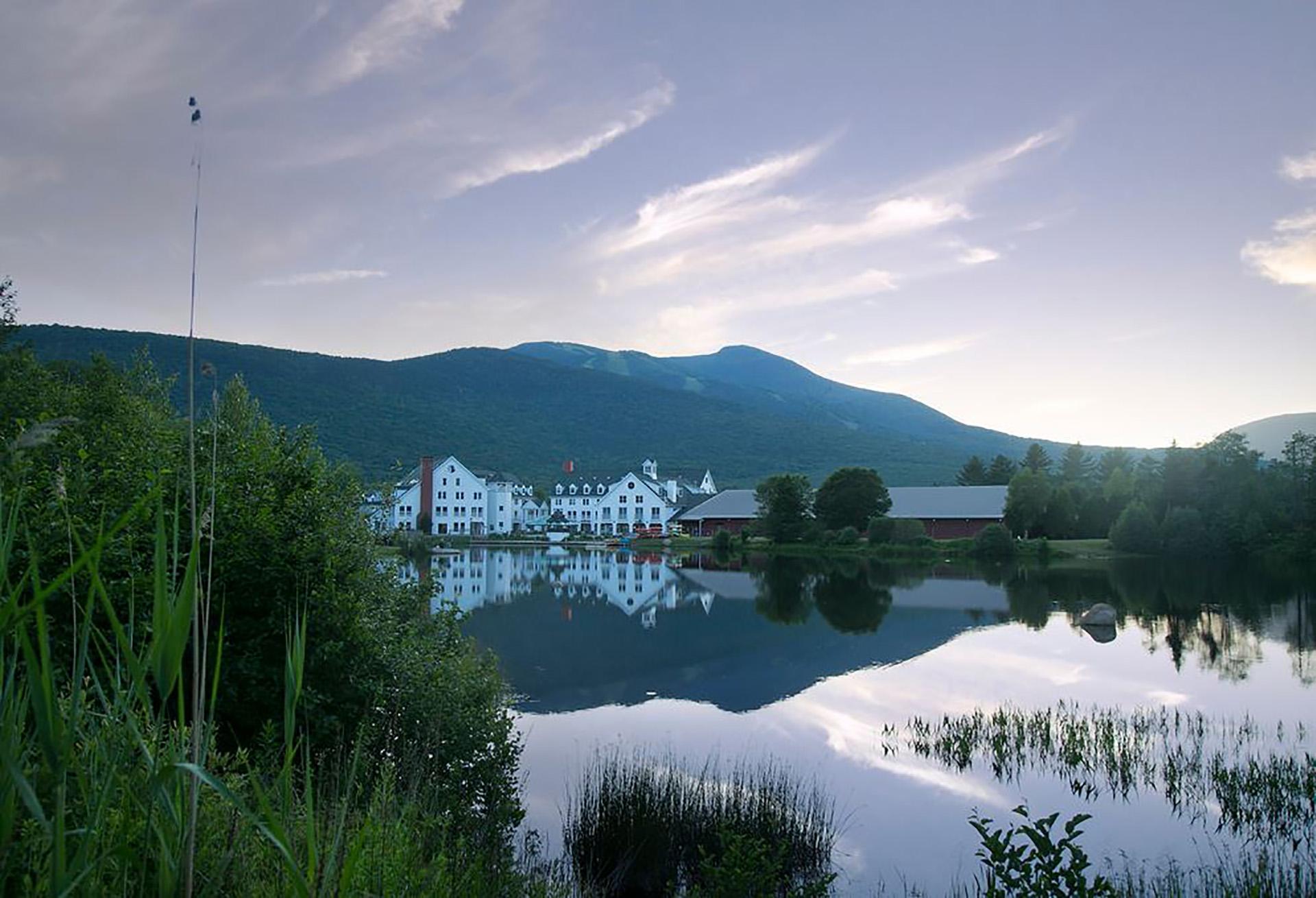 Condo Lodging in Waterville Valley, NH Vacations + Getaways at Town